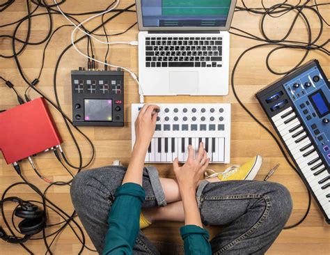 How to Make MIDI Music: Unraveling the Symphony of Digital Audio Creation and Its Intriguing Ties to Vintage Synthesizers